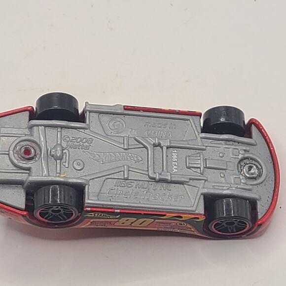 2008 HOT WHEELS CIRCLE TRACKER #08 RED 2 7/8" DIECAST RACE CAR W/ YELLOW & BLACK - Picture 5 of 5
